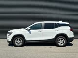 Used 2024 GMC Terrain SLE image 2