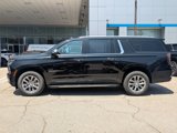 New 2025 Chevrolet Suburban Premier image 3