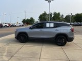 Used 2024 GMC Terrain SLE w/ Driver Convenience Package image 6