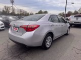 Used 2019 Toyota Corolla LE image 3