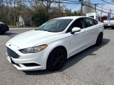 Used 2018 Ford Fusion SE w/ Fusion SE Technology Package image 2