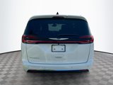 New 2026 Chrysler Pacifica Select image 5