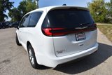 New 2026 Chrysler Pacifica Select image 5