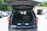 Used 2017 Ford Explorer XLT image 4