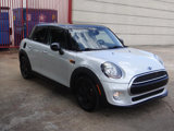 Used 2015 MINI Cooper 4-Door Hardtop image 4