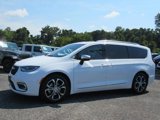 New 2026 Chrysler Pacifica Pinnacle image 3