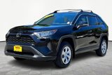 Used 2021 Toyota RAV4 LE image 2