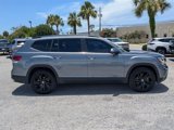 Used 2023 Volkswagen Atlas SE w/ Black Wheel Package image 4