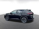 Used 2024 Nissan Rogue SV image 3