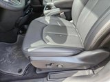 New 2025 Chrysler Pacifica Select image 4