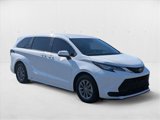 Used 2023 Toyota Sienna LE image 3