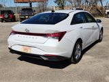 Used 2021 Hyundai Elantra SE image 4