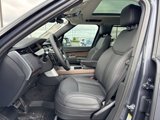 New 2025 Land Rover Range Rover Long Wheelbase SE image 3
