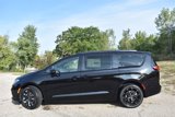 New 2026 Chrysler Pacifica Limited w/ Uconnect Theater Family Group image 3