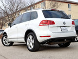 Used 2012 Volkswagen Touareg Hybrid image 5