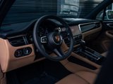 Certified 2025 Porsche Macan image 4