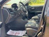 Used 2023 Jeep Cherokee Altitude Lux image 6