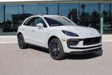Certified 2025 Porsche Macan image 3