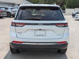Used 2024 Jeep Grand Cherokee Laredo image 5