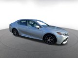 Used 2024 Toyota Camry SE image 2