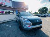 Used 2023 Mitsubishi Outlander SE image 3