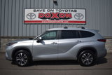 Used 2023 Toyota Highlander XLE image 4