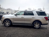 Used 2022 Ford Expedition Limited image 6