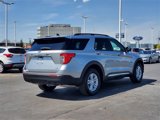 Used 2023 Ford Explorer XLT image 3