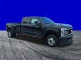 New 2025 Ford F350 Platinum w/ FX4 Off-Road Package image 2
