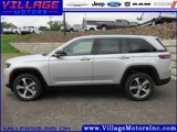 New 2025 Jeep Grand Cherokee Limited w/ Luxury Tech Group II image 5