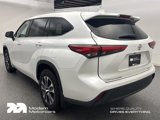 Used 2022 Toyota Highlander XLE image 3