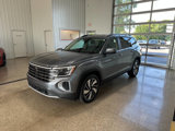 Used 2024 Volkswagen Atlas SE image 2