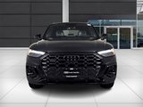 Used 2024 Audi Q5 e Prestige w/ Prestige Package image 2
