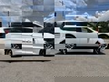 New 2025 Chrysler Pacifica Select image 4