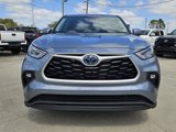 Certified 2023 Toyota Highlander LE image 2