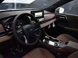 New 2025 Mitsubishi Outlander SEL image 4