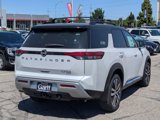 New 2025 Nissan Pathfinder Platinum image 3