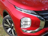 New 2025 Mitsubishi Outlander SEL image 2