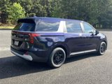 New 2025 Kia Carnival image 3