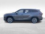 New 2025 Toyota Highlander Platinum image 2