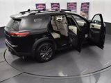 Used 2023 Nissan Pathfinder SV w/ SV Premium Package image 6