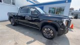 Used 2025 GMC Sierra 2500 Denali Ultimate w/ Max Trailering Package image 3