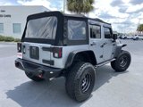 Used 2017 Jeep Wrangler Unlimited Rubicon image 5