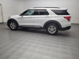 Used 2021 Ford Explorer XLT image 3