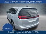 Used 2023 Chrysler Pacifica Limited image 5