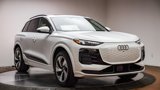 New 2025 Audi Q6 e-tron Premium Plus image 3