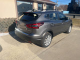 Used 2022 Nissan Rogue Sport SV image 4