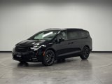 New 2026 Chrysler Pacifica Limited image 4