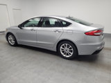 Used 2020 Ford Fusion SE image 3