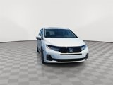 Used 2025 Honda Odyssey Touring image 3